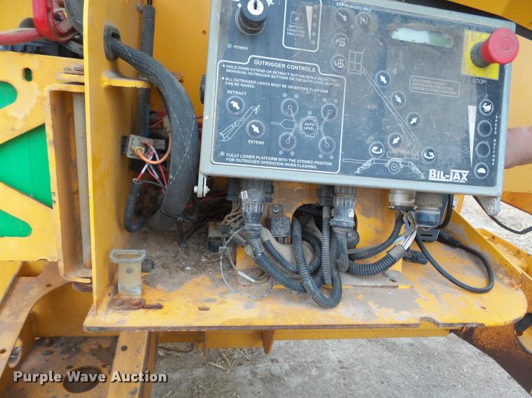 image for item DB1754 2003 Biljax 3632T boom lift