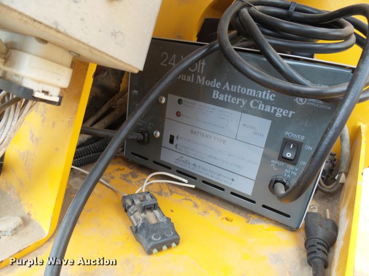 image for item DB1754 2003 Biljax 3632T boom lift