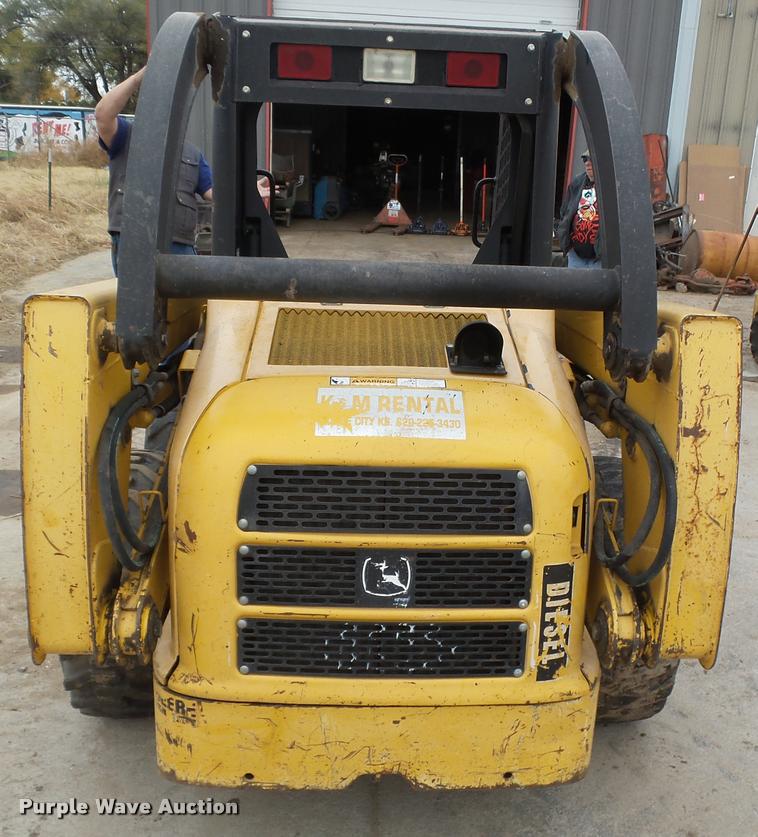image for item DB1755 2003 John Deere 240 skid steer