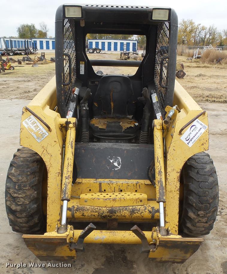 image for item DB1755 2003 John Deere 240 skid steer