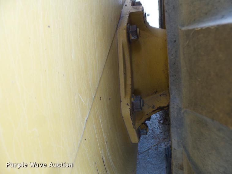 image for item DB1755 2003 John Deere 240 skid steer