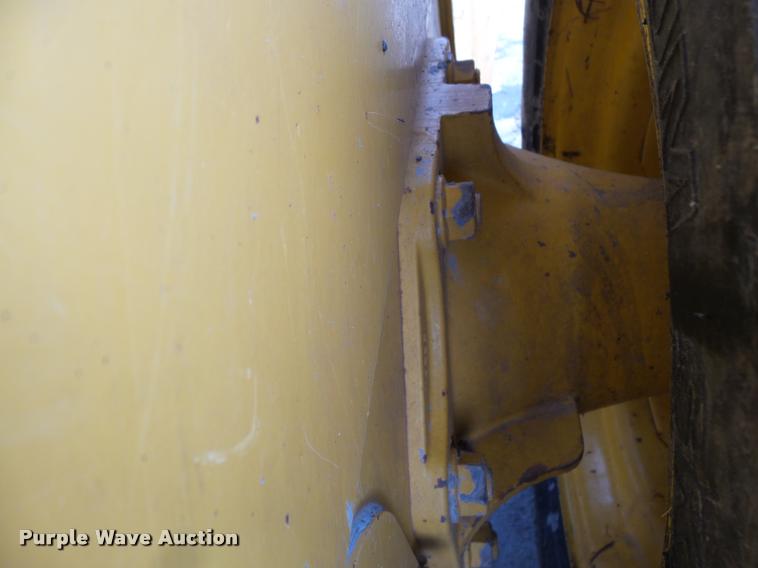 image for item DB1755 2003 John Deere 240 skid steer