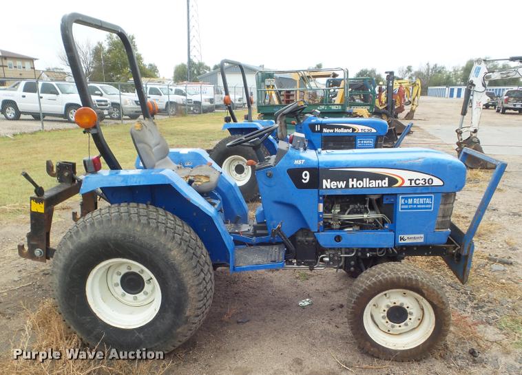 image for item DB3598 New Holland TC30 tractor