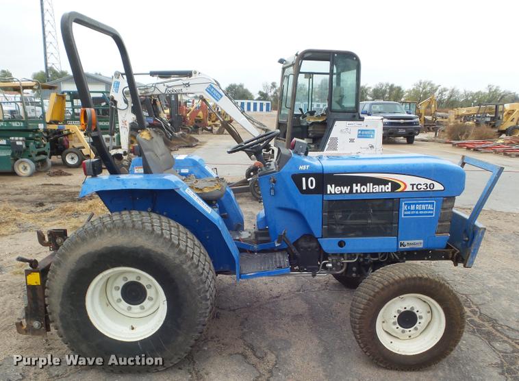 image for item DB3599 New Holland TC30 tractor