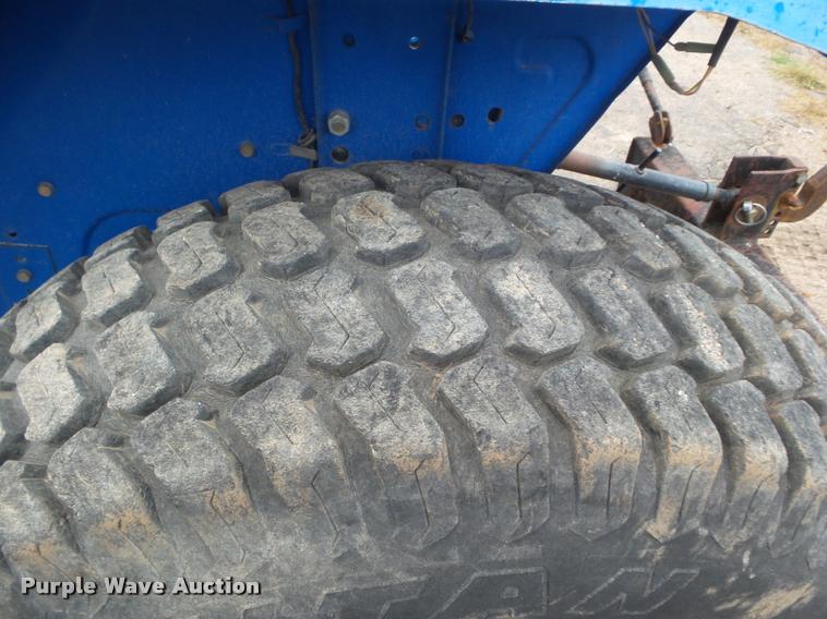 image for item DB3599 New Holland TC30 tractor