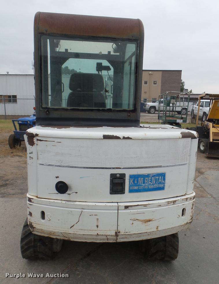 image for item DB3601 2000 Bobcat 331 compact excavator