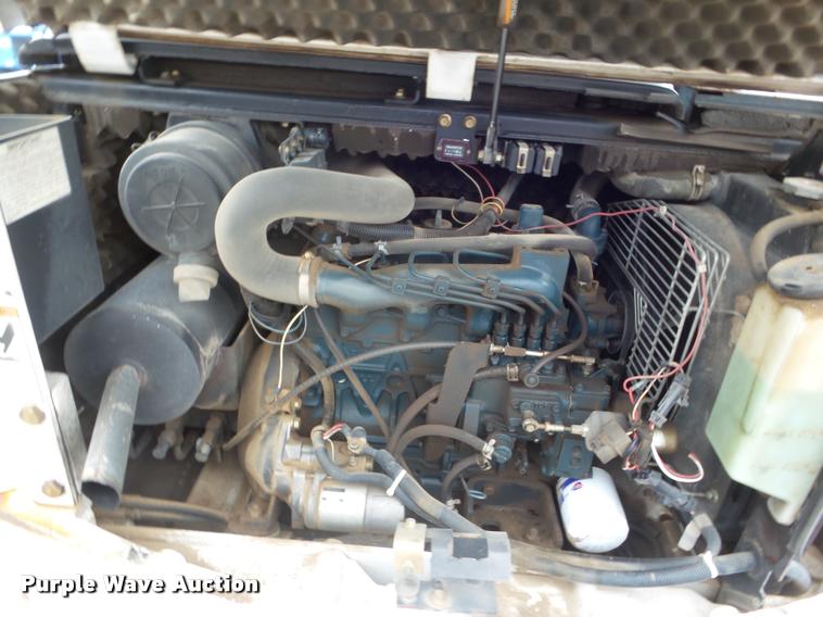 image for item DB3601 2000 Bobcat 331 compact excavator