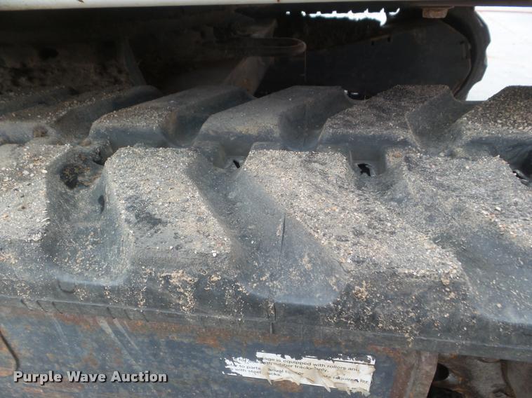 image for item DB3601 2000 Bobcat 331 compact excavator