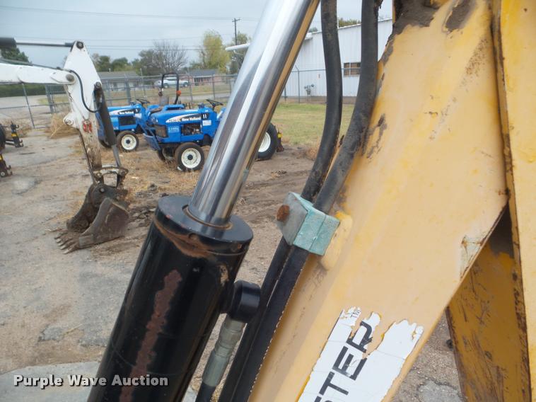 image for item DB3603 2005 Lay-mor LB30 backhoe