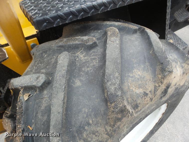 image for item DB3603 2005 Lay-mor LB30 backhoe