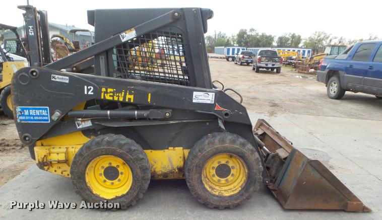 image for item DB3605 2006 New Holland LS160 skid steer