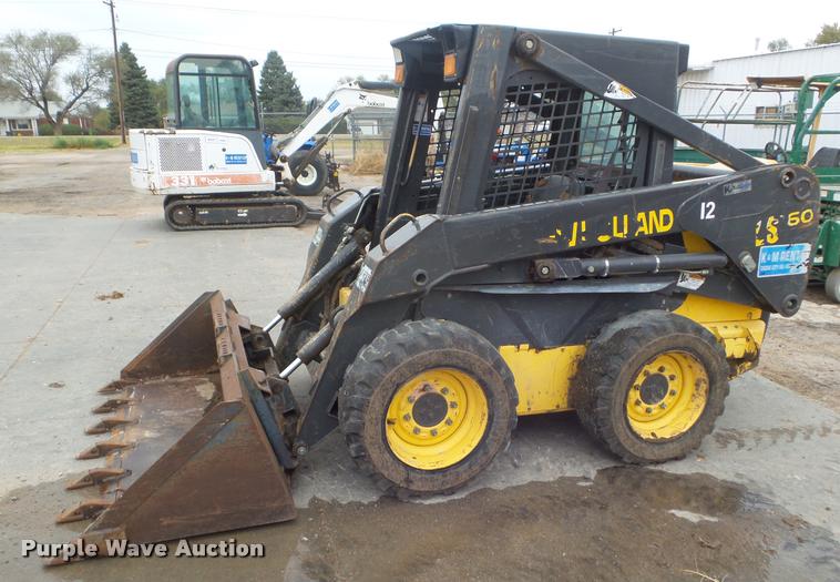 image for item DB3605 2006 New Holland LS160 skid steer