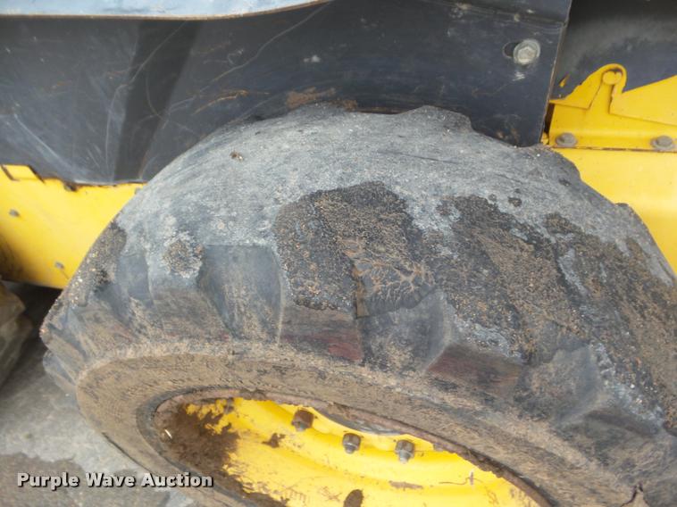 image for item DB3605 2006 New Holland LS160 skid steer