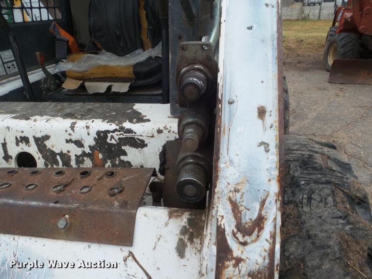 image for item DB3608 2002 Bobcat S175 skid steer
