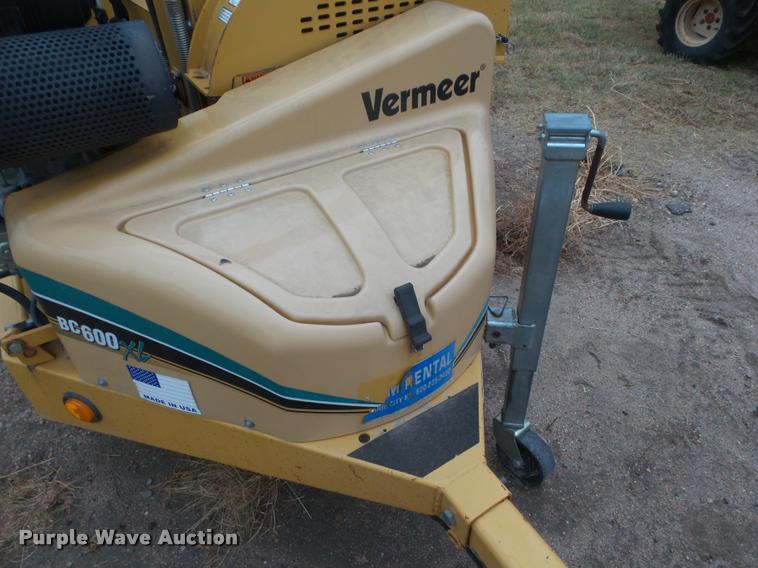 image for item DB3612 2006 Vermeer BC600XL wood chipper
