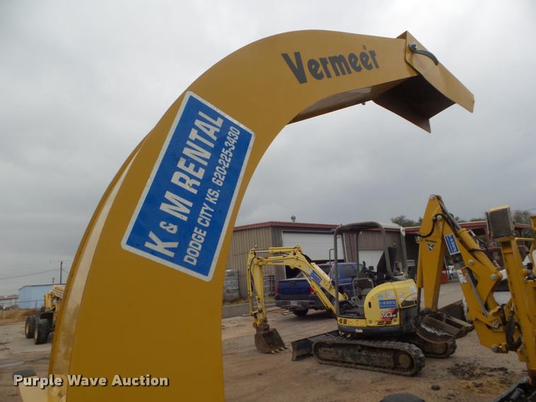 image for item DB3612 2006 Vermeer BC600XL wood chipper