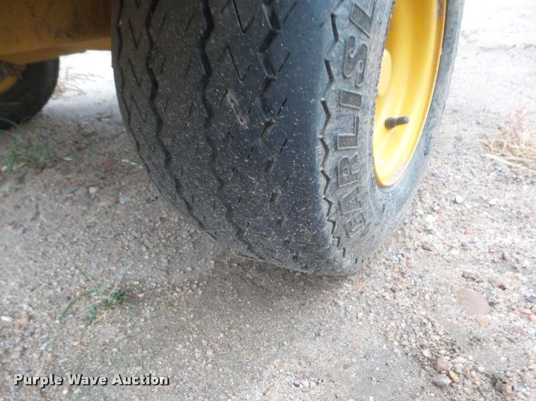 image for item DB3612 2006 Vermeer BC600XL wood chipper