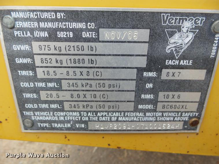 image for item DB3612 2006 Vermeer BC600XL wood chipper