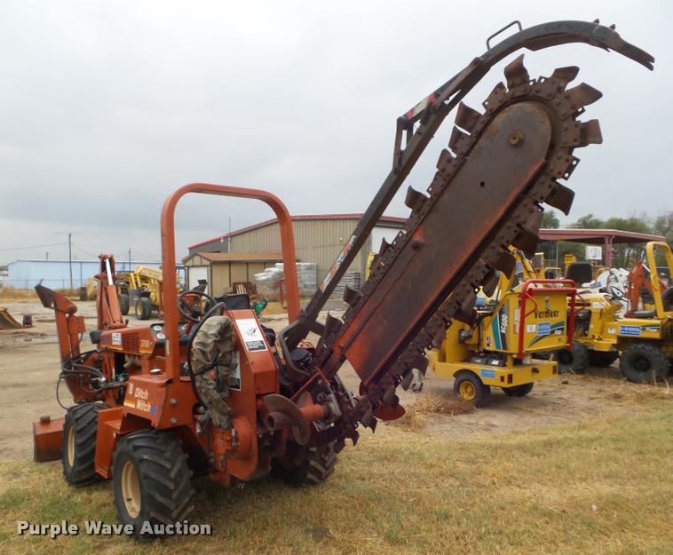 image for item DB3613 Ditch Witch 3700 trencher