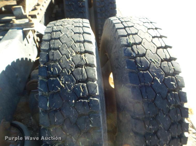 image for item DB3624 1994 Ford LTA9000 Aero Max 106 semi truck