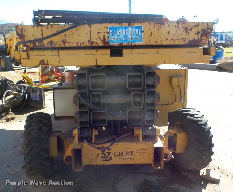 image for item DB3626 1991 Grove SM3884XT scissor lift