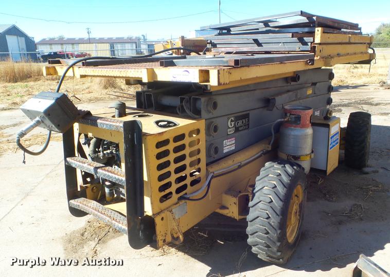 image for item DB3626 1991 Grove SM3884XT scissor lift