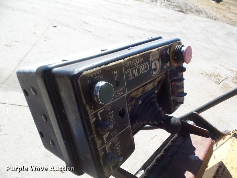 image for item DB3626 1991 Grove SM3884XT scissor lift