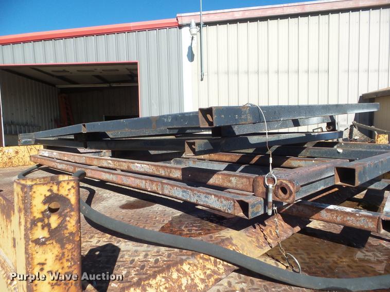 image for item DB3626 1991 Grove SM3884XT scissor lift