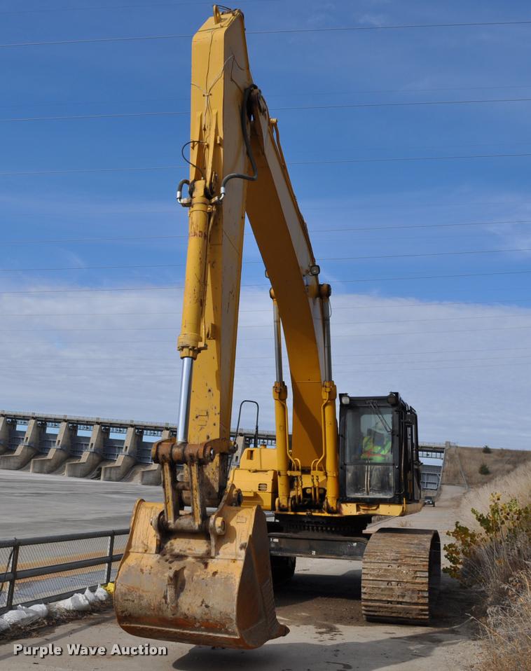 image for item L5047 1999 Caterpillar 345B L excavator