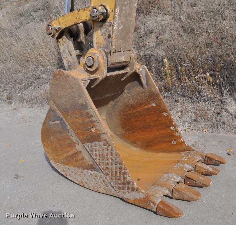 image for item L5047 1999 Caterpillar 345B L excavator