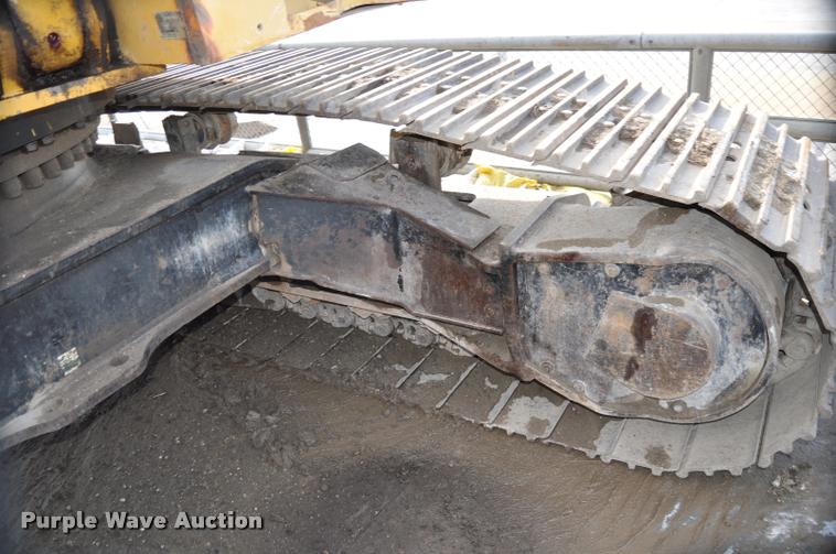 image for item L5047 1999 Caterpillar 345B L excavator