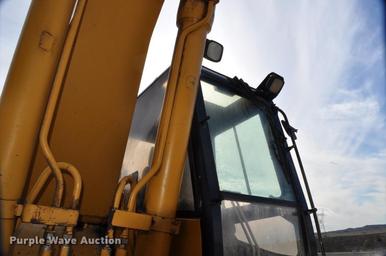 image for item L5047 1999 Caterpillar 345B L excavator
