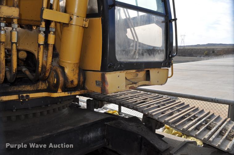 image for item L5047 1999 Caterpillar 345B L excavator