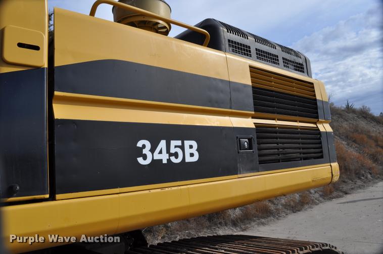 image for item L5047 1999 Caterpillar 345B L excavator