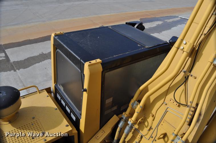 image for item L5047 1999 Caterpillar 345B L excavator