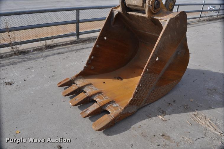 image for item L5047 1999 Caterpillar 345B L excavator