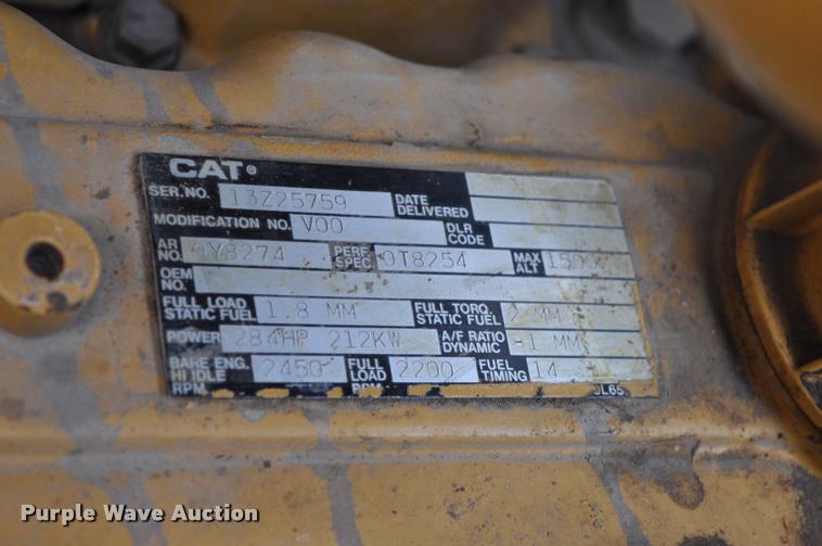 image for item L5048 1993 Caterpillar D350D haul truck