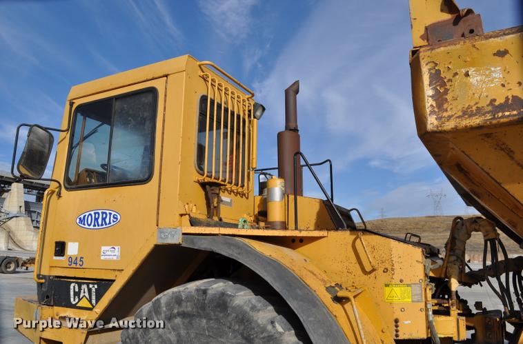 image for item L5048 1993 Caterpillar D350D haul truck