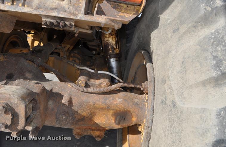 image for item L5048 1993 Caterpillar D350D haul truck