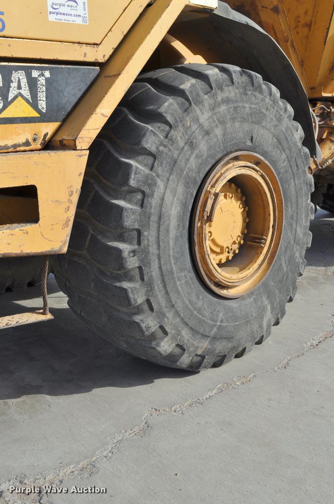 image for item L5048 1993 Caterpillar D350D haul truck