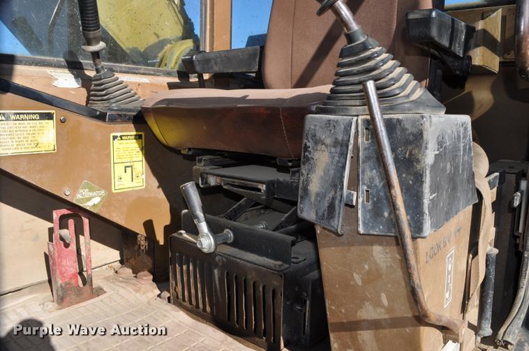 image for item L5049 1990 Caterpillar EL200B excavator