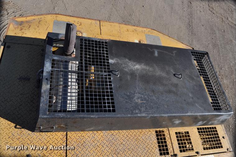 image for item L5049 1990 Caterpillar EL200B excavator