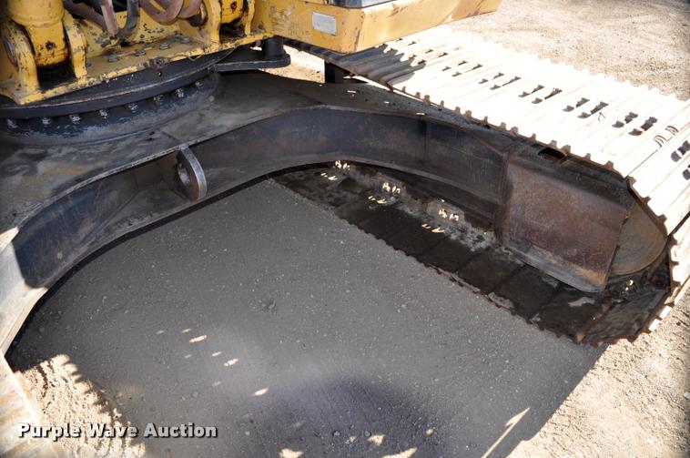 image for item L5049 1990 Caterpillar EL200B excavator