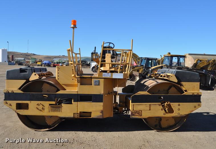 image for item L5050 1990 Caterpillar CB-534 double drum vibratory roller