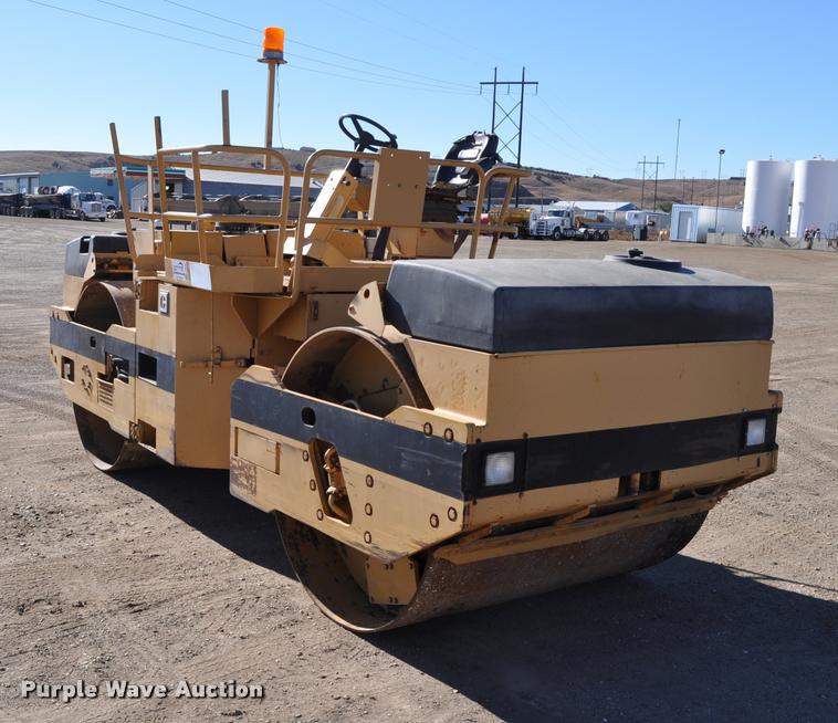 image for item L5050 1990 Caterpillar CB-534 double drum vibratory roller