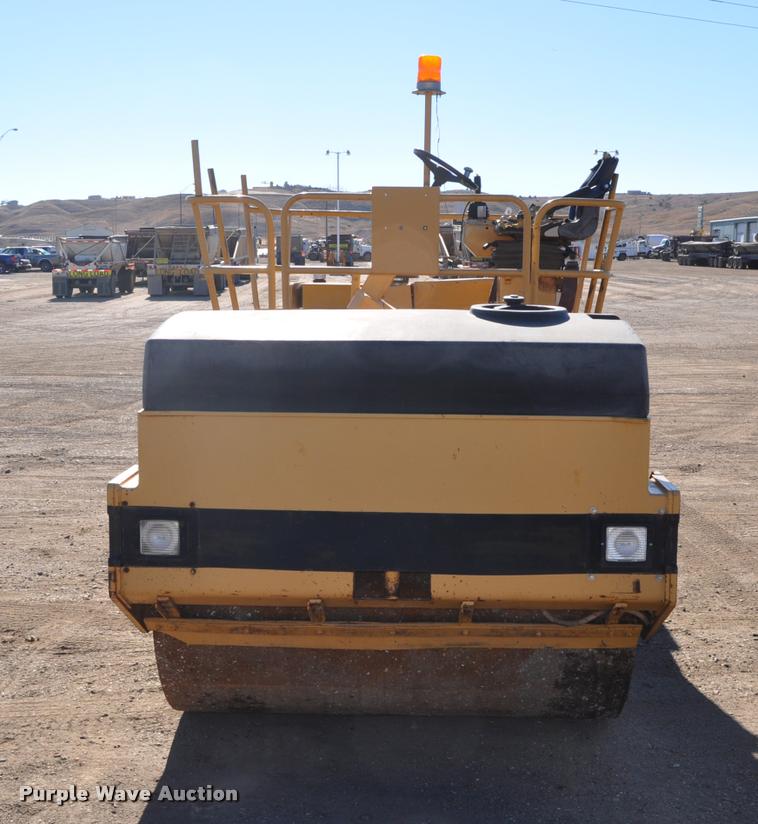image for item L5050 1990 Caterpillar CB-534 double drum vibratory roller