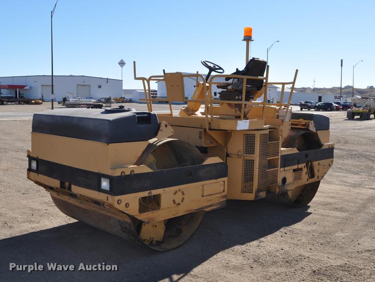 image for item L5050 1990 Caterpillar CB-534 double drum vibratory roller