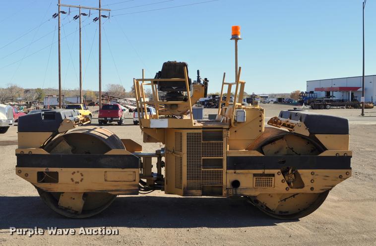 image for item L5050 1990 Caterpillar CB-534 double drum vibratory roller