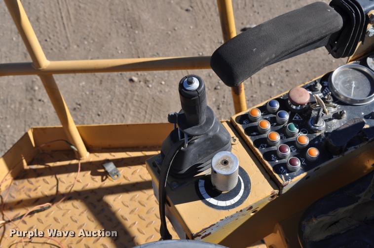 image for item L5050 1990 Caterpillar CB-534 double drum vibratory roller