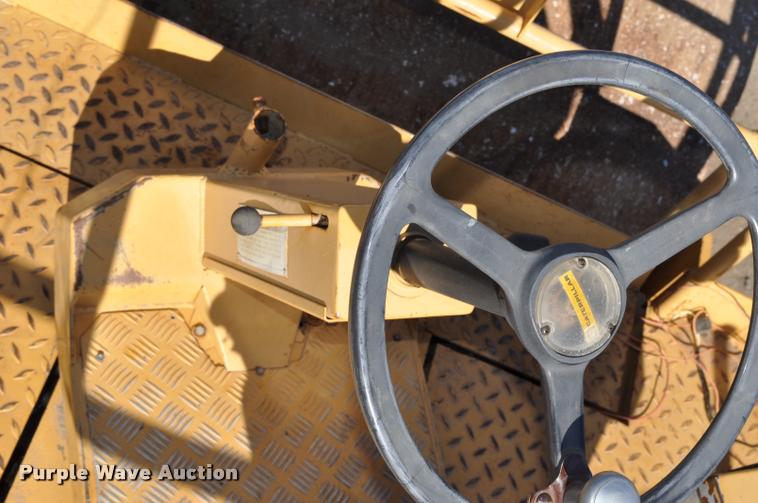 image for item L5050 1990 Caterpillar CB-534 double drum vibratory roller